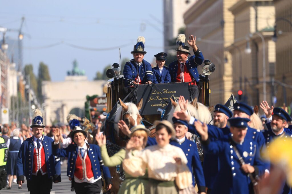 189. Münchner Oktoberfest - Trachtenumzug