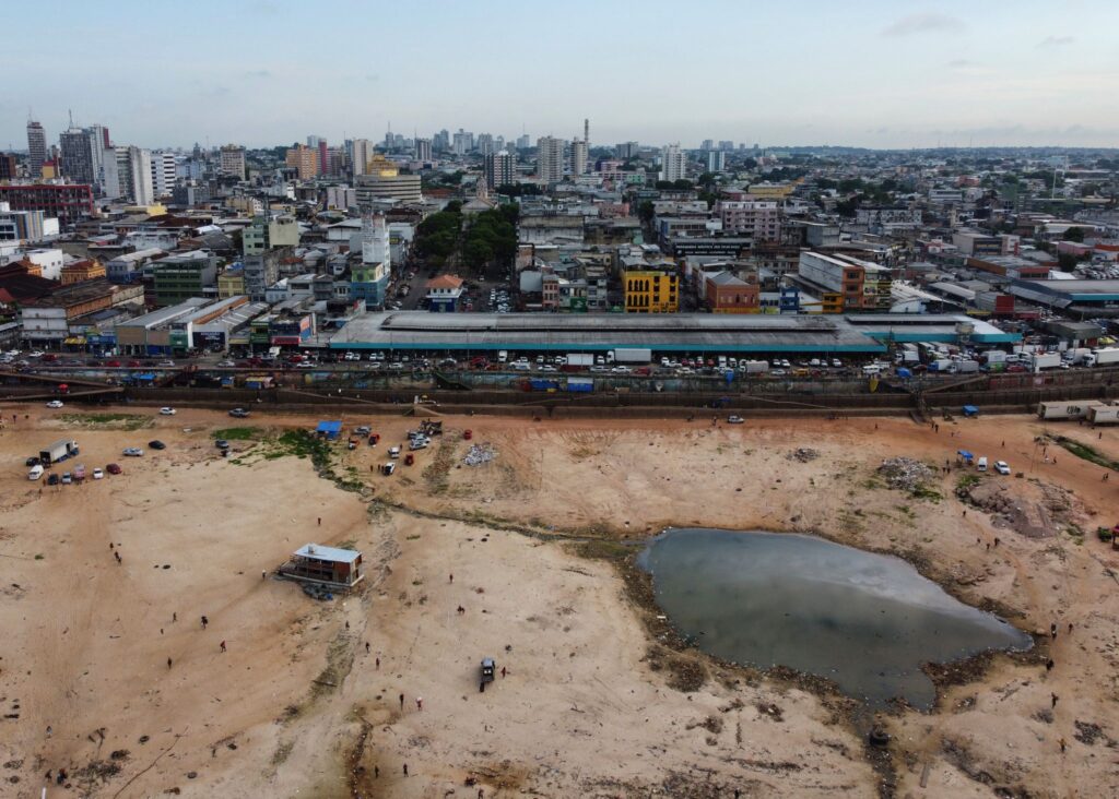 Extreme Trockenheit am Amazonas in Brasilien
