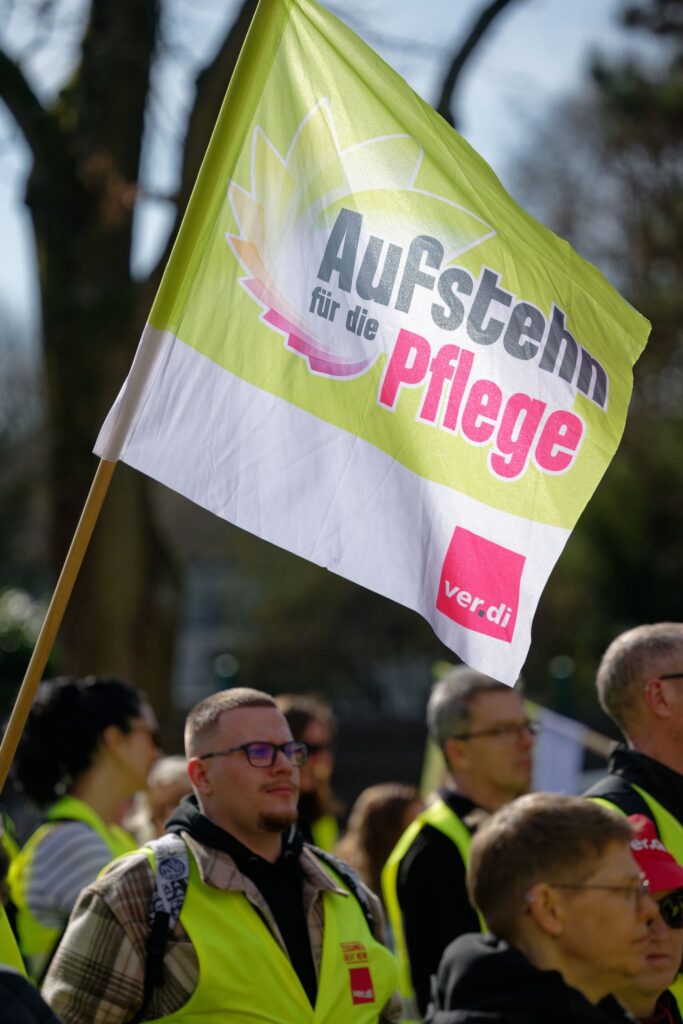 Warnstreik in Kliniken und Pflegeheimen