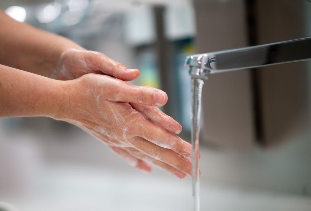 Sorgfältiges Händewaschen schützt vor Infektionen