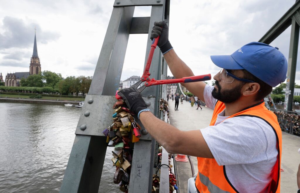 „Liebesschlösser“ werden entfernt