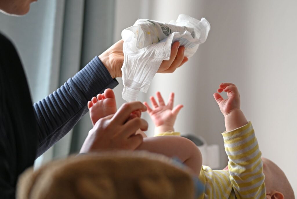 Alltag Mutter mit Baby