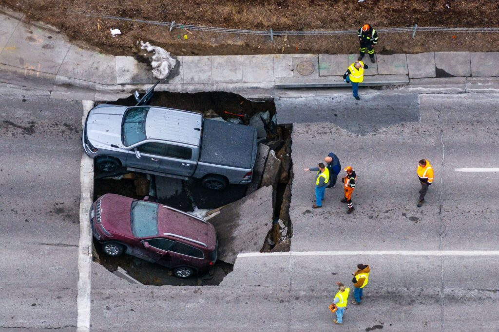 Straße in Nebraska bricht ein