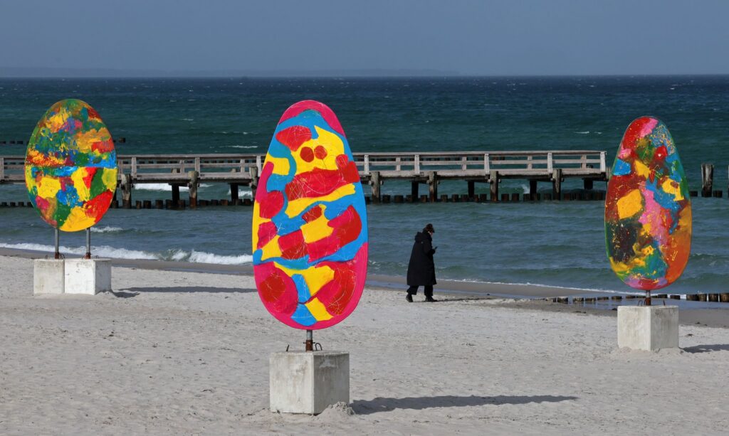 Ostereier am Ostseestrand