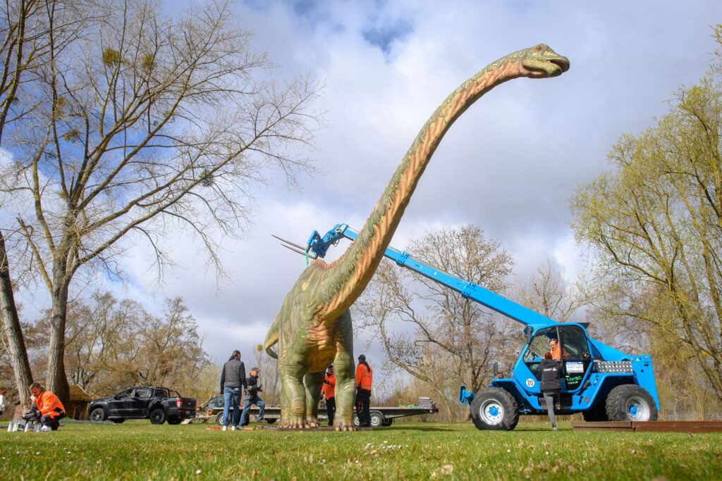 Dino im Elbauenpark