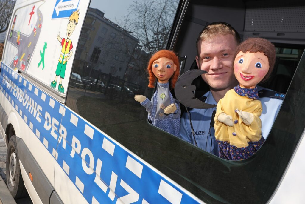 Puppenbühne der Polizei