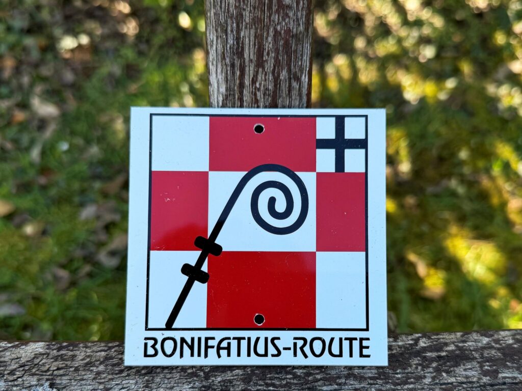 Orientierung für Wanderer auf der Bonifatius-Route