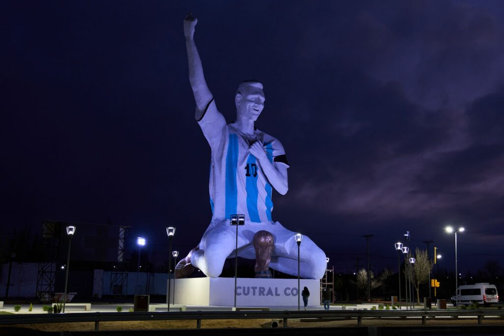 Messi-Statue in Argentinien