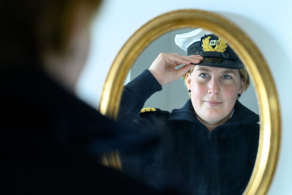 Taalke Middents - Junge Kapitänin von Containerschiffen