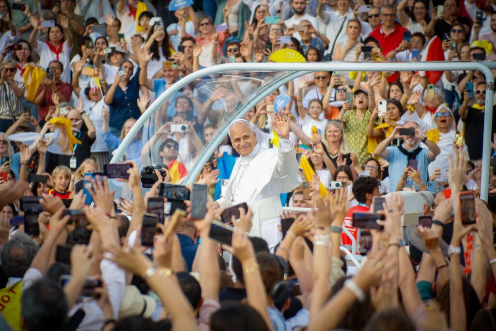 Papst Leo XIV. besucht Spanien - Olympiastadion