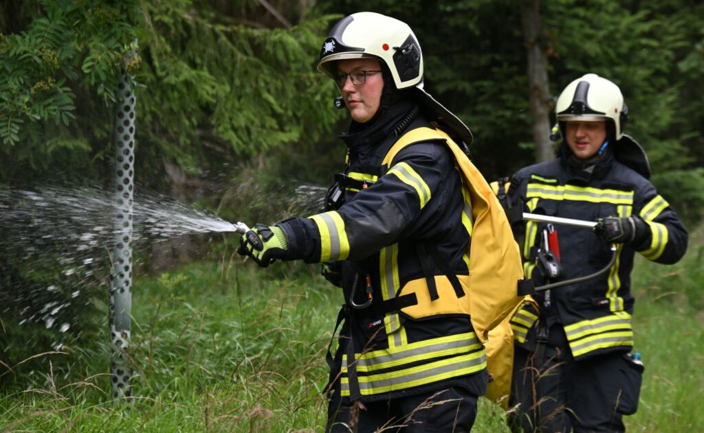Feuerwehr trainiert Bekämpfung von Waldbränden