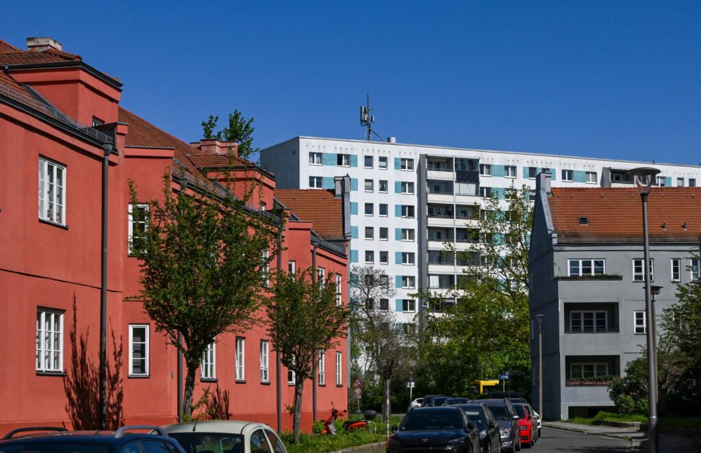 Splanemann-Siedlung und DDR-Plattenbau