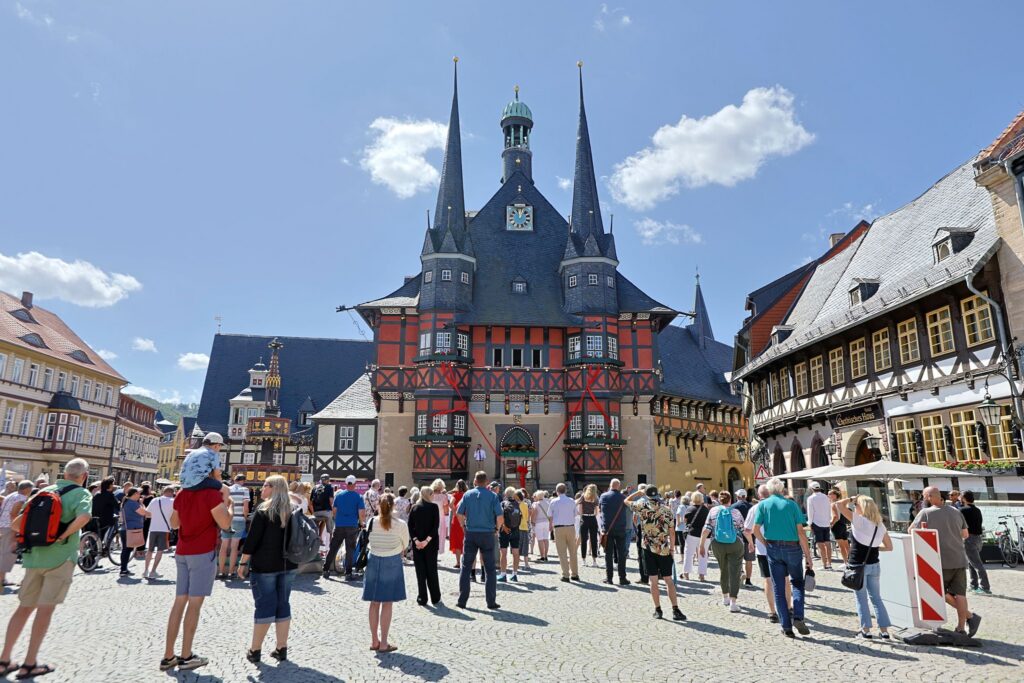Feierliche Freigabe der restaurierten Rathausfassade