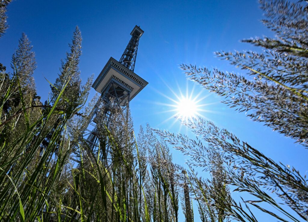 Berliner Funkturm wird 100