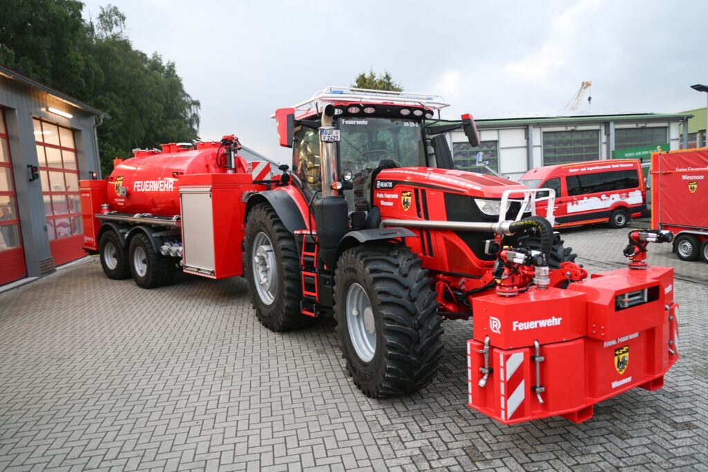 Feuerwehrtraktor