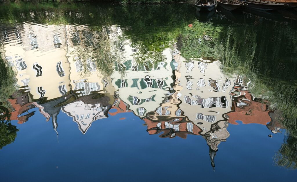 Spiegelung im Wasser